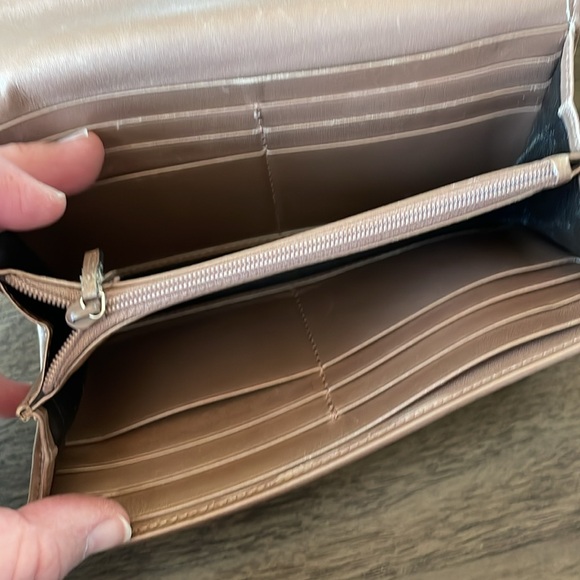 Gucci Canvas GG Continental Wallet - Picture 14 of 16